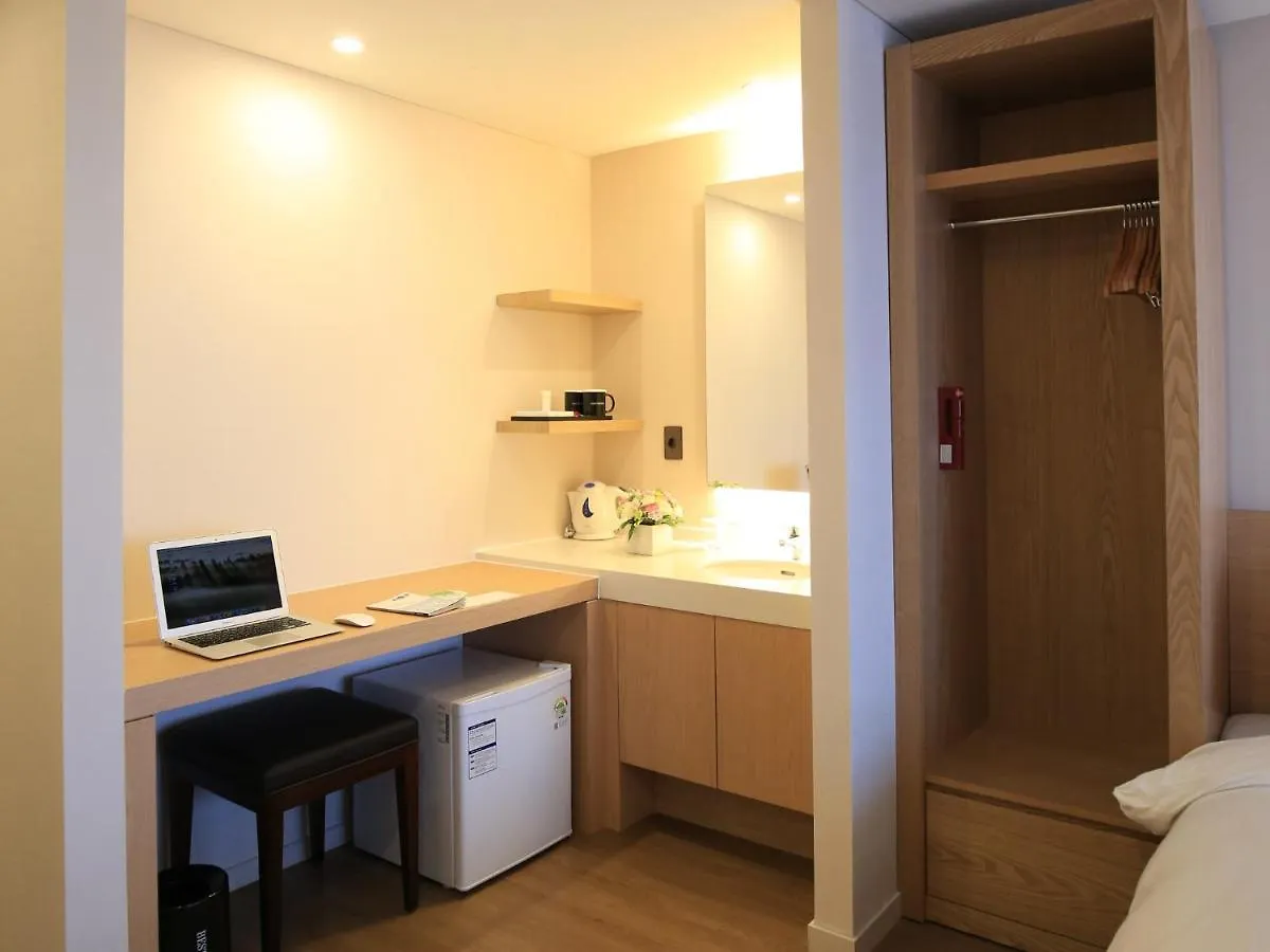 Best Western Jeju Hotel 4*,