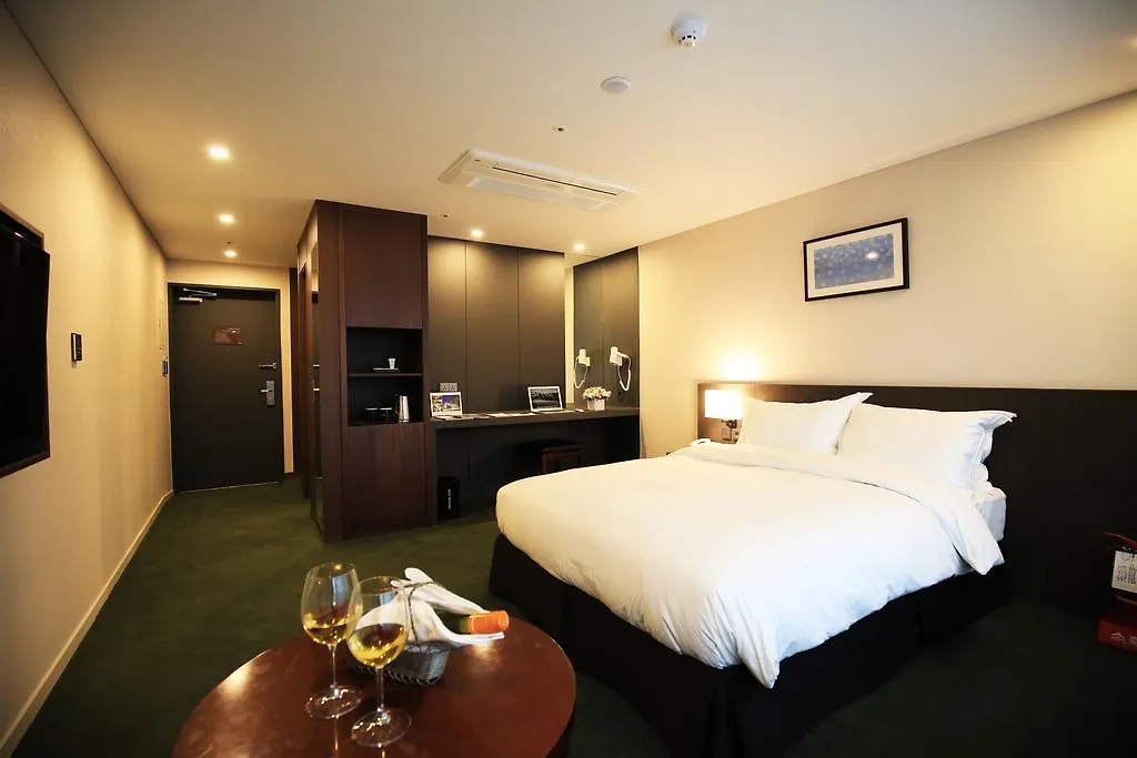 Best Western Jeju Hotel 4*,